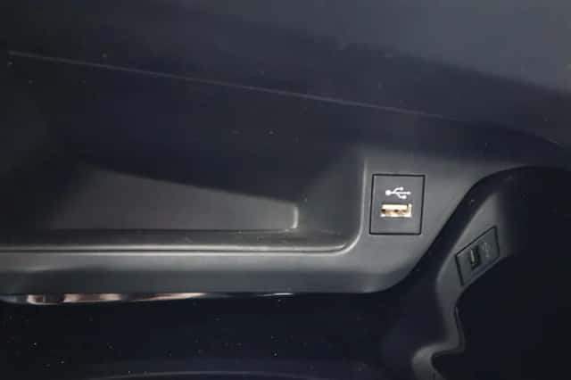 Toyota C hr (2023) thumbnail 38