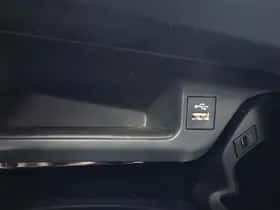 Toyota C hr (2023) thumbnail 38