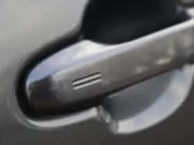 Toyota C hr (2023) thumbnail 55