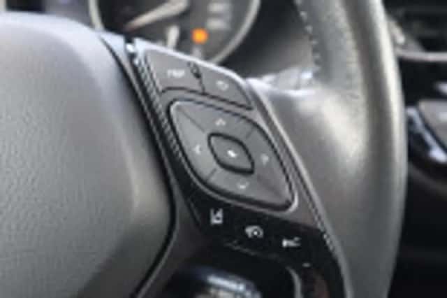 Toyota C hr (2023) thumbnail 65