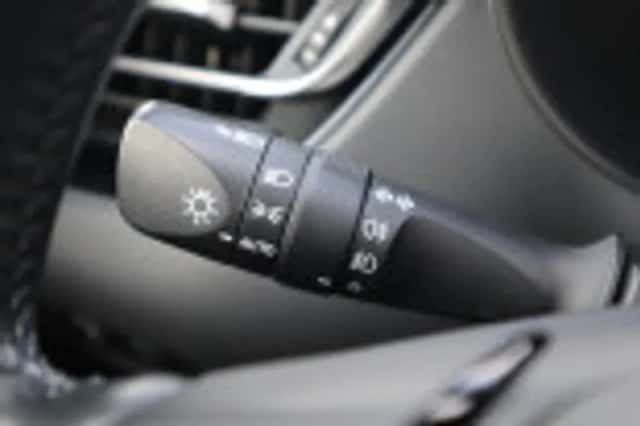 Toyota C hr (2023) thumbnail 66