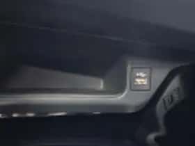 Toyota C hr (2023) thumbnail 74