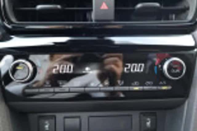 Toyota Yaris Cross (2026) thumbnail 83