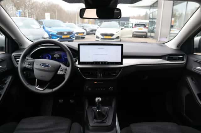 Ford Focus (2024) thumbnail 24