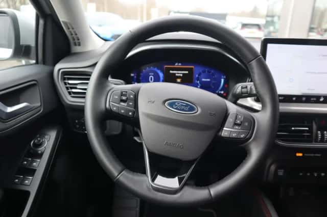 Ford Focus (2024) thumbnail 25
