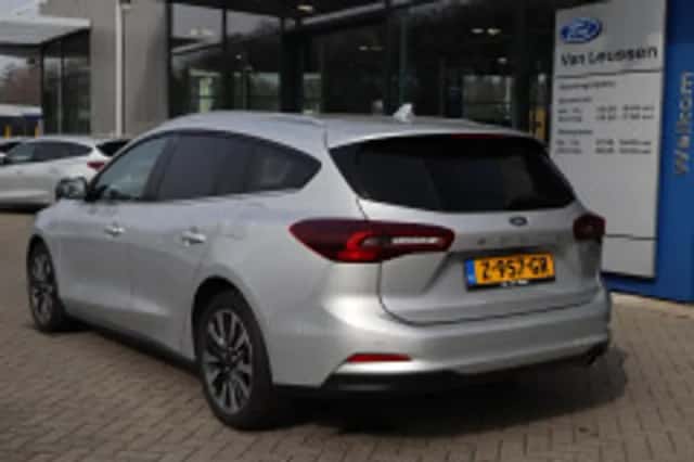 Ford Focus (2024) thumbnail 3