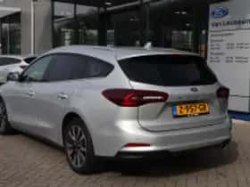 Ford Focus (2024) thumbnail 3