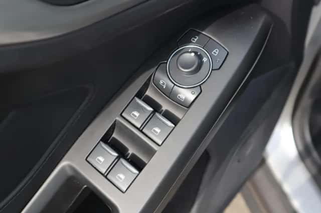 Ford Focus (2024) thumbnail 24