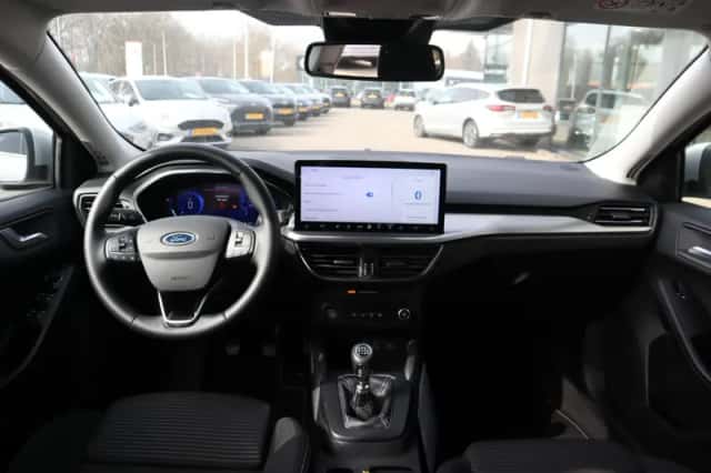 Ford Focus (2024) thumbnail 25