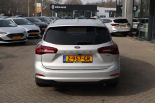 Ford Focus (2024) thumbnail 4