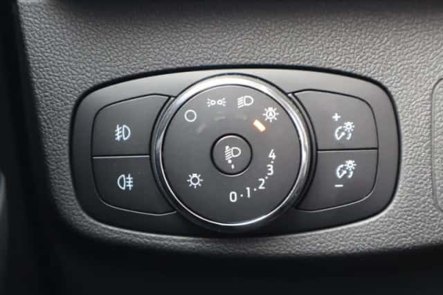 Ford Focus (2024) thumbnail 34
