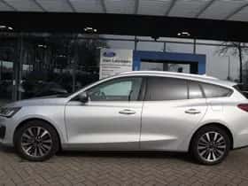 Ford Focus (2024) thumbnail 8