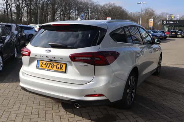 Ford Focus (2024) thumbnail 12