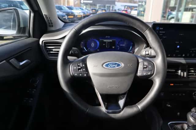 Ford Focus (2024) thumbnail 25