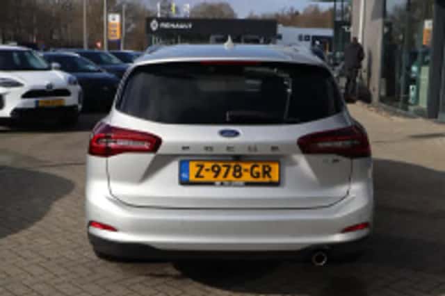 Ford Focus (2024) thumbnail 4