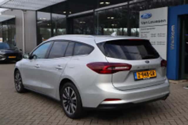 Ford Focus (2024) thumbnail 3