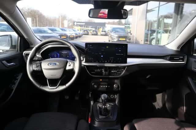Ford Focus (2024) thumbnail 24