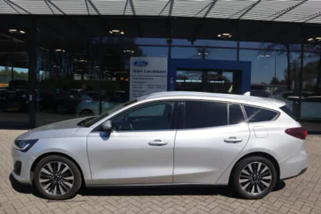 Ford Focus (2024) thumbnail 2