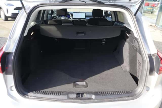 Ford Focus (2024) thumbnail 11