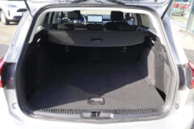 Ford Focus (2024) thumbnail 5
