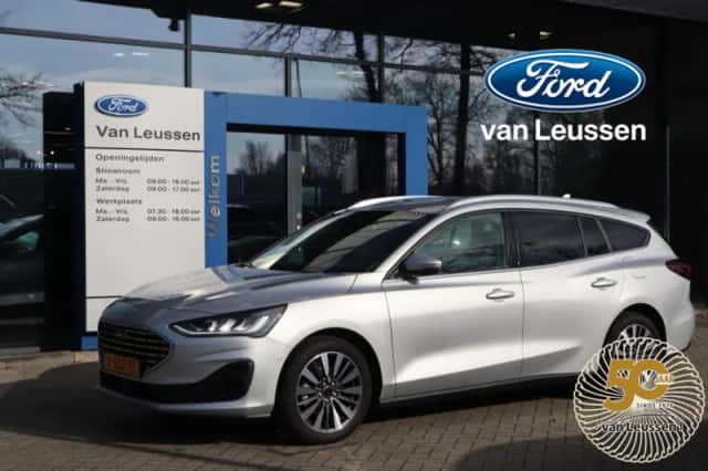 Ford Focus (2024) thumbnail 1
