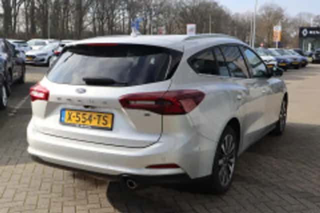 Ford Focus (2024) thumbnail 6