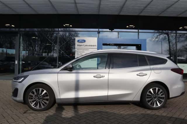 Ford Focus (2024) thumbnail 8