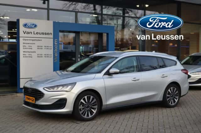 Ford Focus (2024) thumbnail 1