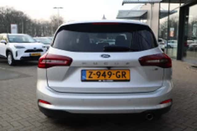 Ford Focus (2024) thumbnail 4