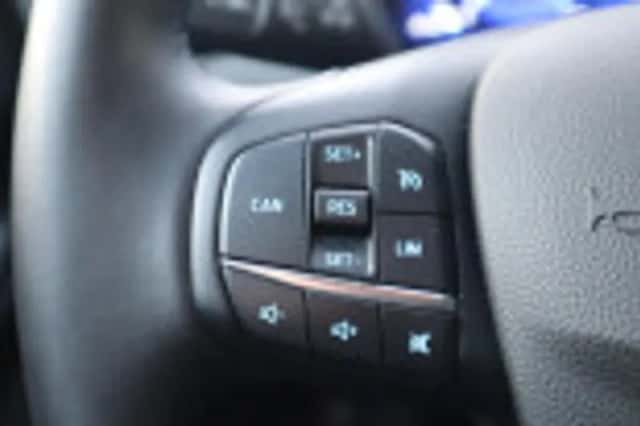 Ford Focus (2024) thumbnail 60