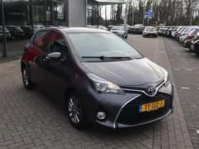 Toyota Yaris (2016) thumbnail 14