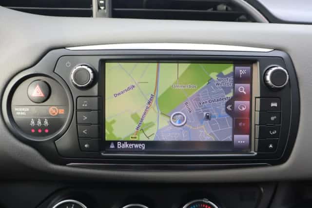 Toyota Yaris (2016) thumbnail 29