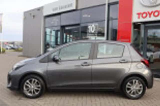 Toyota Yaris (2016) thumbnail 36