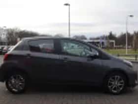 Toyota Yaris (2016) thumbnail 41