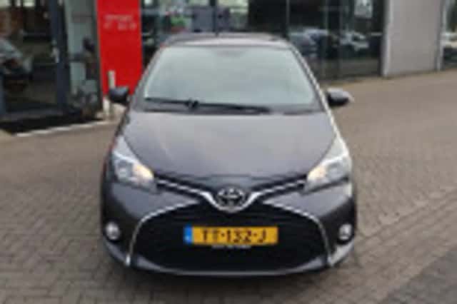 Toyota Yaris (2016) thumbnail 43