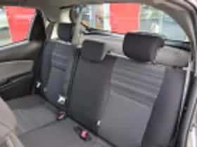 Toyota Yaris (2016) thumbnail 45