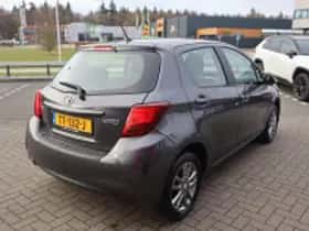 Toyota Yaris (2016) thumbnail 6