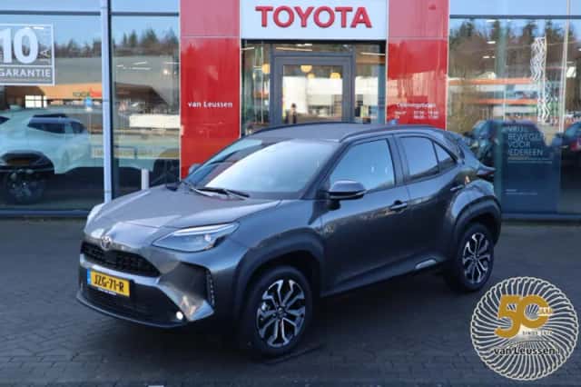 Toyota Yaris Cross (2025) thumbnail 1