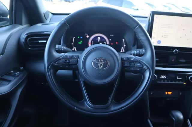 Toyota Yaris Cross (2025) thumbnail 23