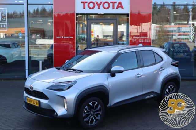 Toyota Yaris Cross (2025) thumbnail 1