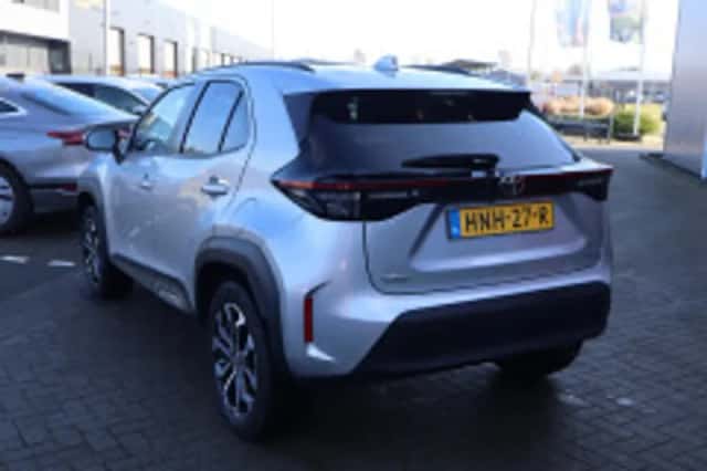 Toyota Yaris Cross (2025) thumbnail 3