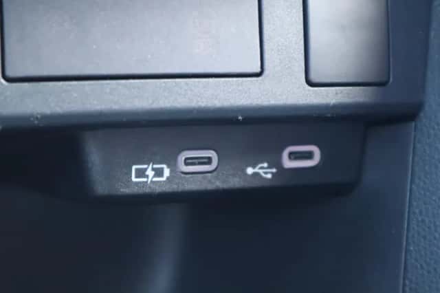 Toyota Yaris Cross (2025) thumbnail 33