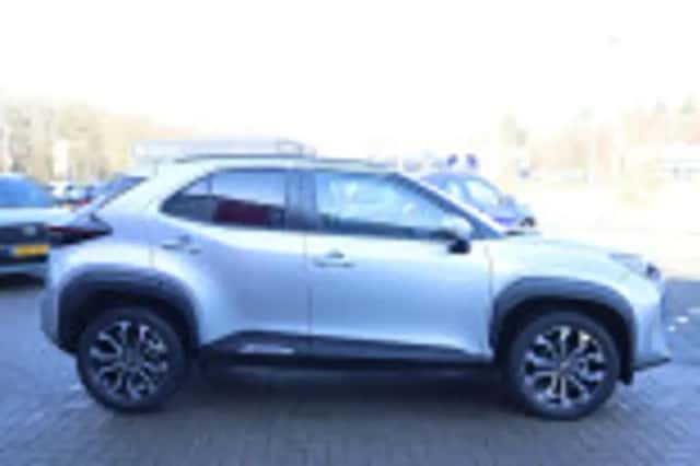 Toyota Yaris Cross (2025) thumbnail 43