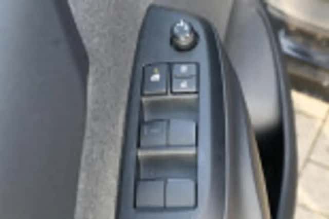 Toyota Yaris Cross (2022) thumbnail 59