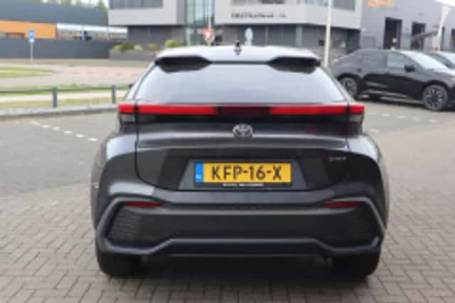 Toyota C hr (2024) thumbnail 4