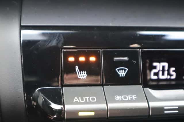 Toyota C hr (2024) thumbnail 38