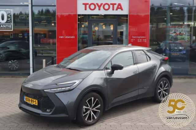 Toyota C hr (2024) thumbnail 1