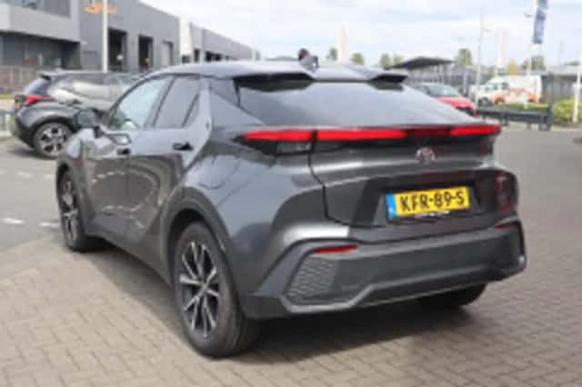 Toyota C hr (2024) thumbnail 3