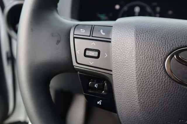 Toyota C hr (2024) thumbnail 29