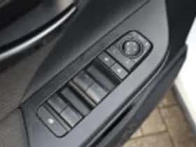 Toyota C hr (2024) thumbnail 62